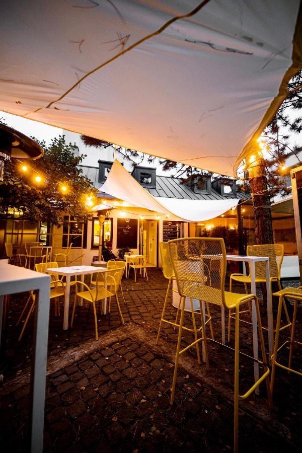 Street Food Possonium Apartments Bratislava Luaran gambar