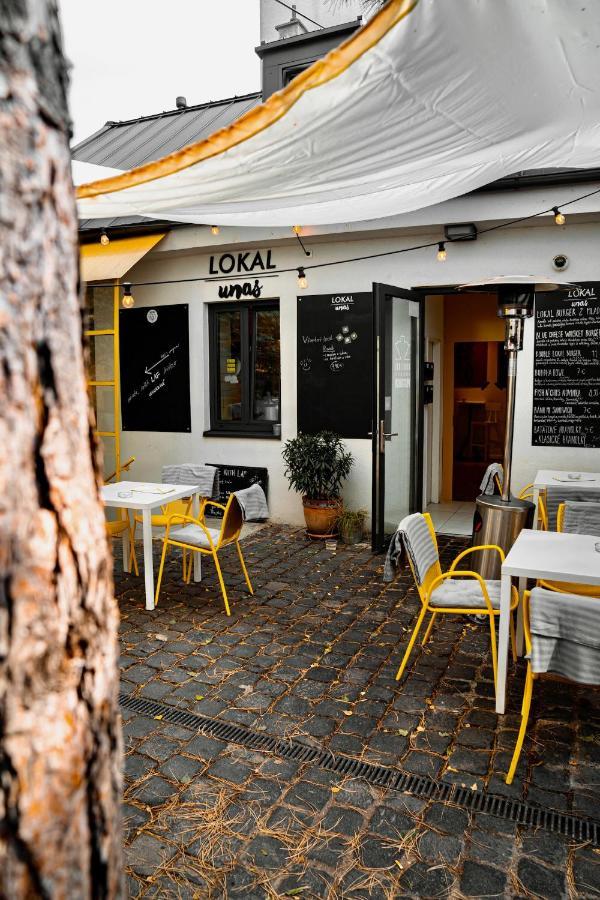 Street Food Possonium Apartments Bratislava Luaran gambar