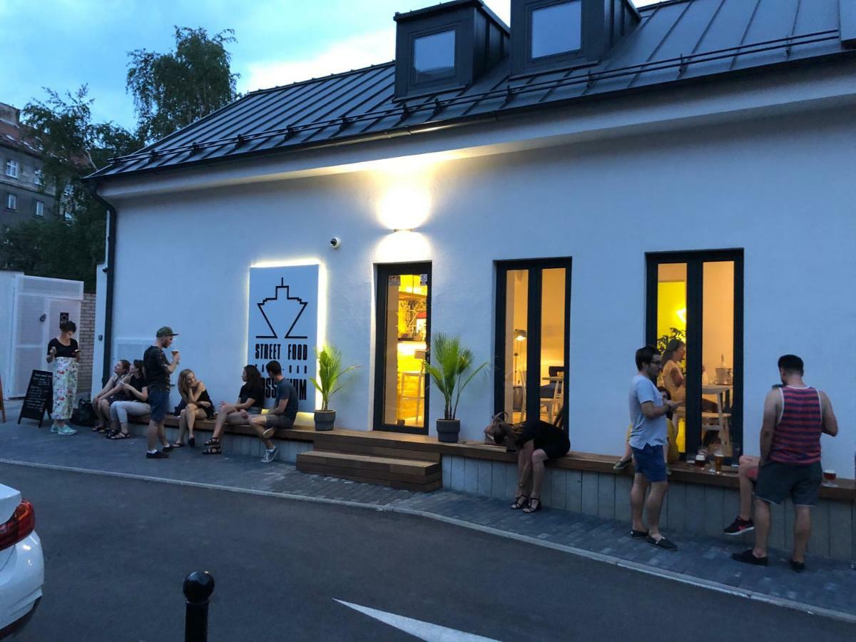 Street Food Possonium Apartments Bratislava Luaran gambar